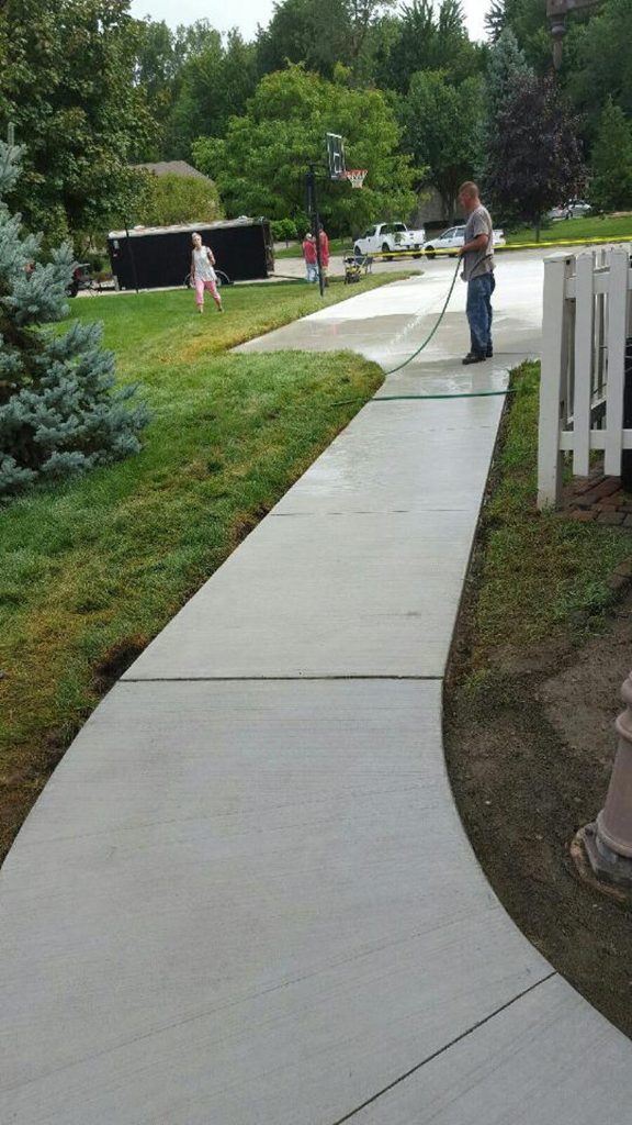 Cement Sidewalk - Concrete Driveway | Patio | Sidewalk Contractor Michigan