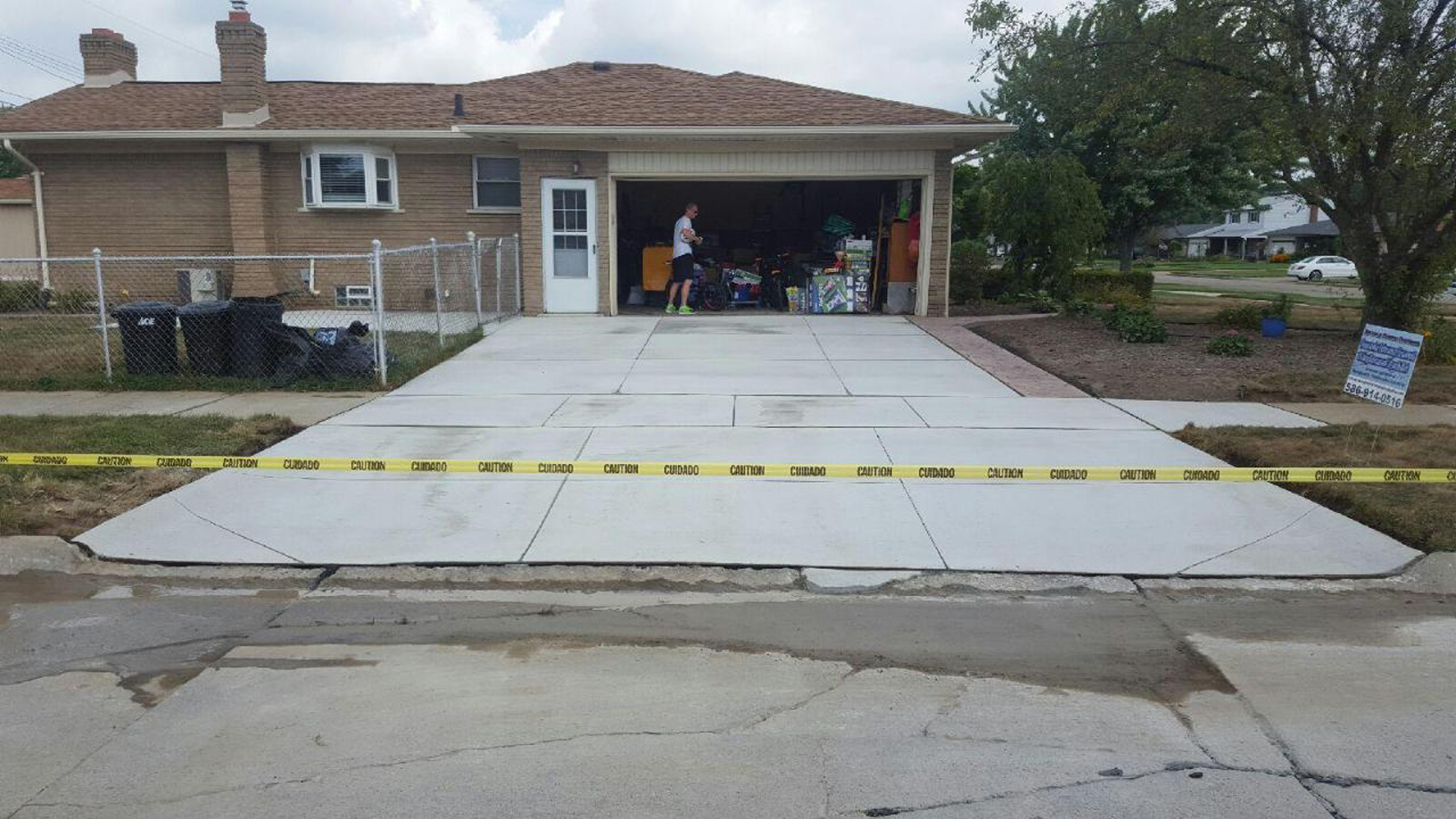 Cement Driveway - Concrete Contractor Michigan | Reliable Custom Concrete